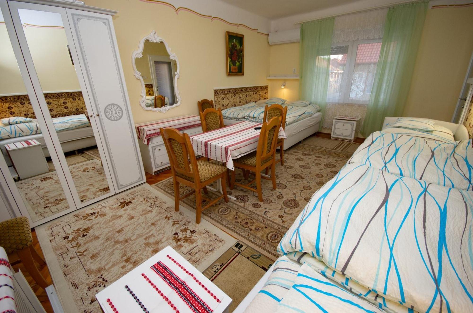 Amalia Apartman 久洛 外观 照片