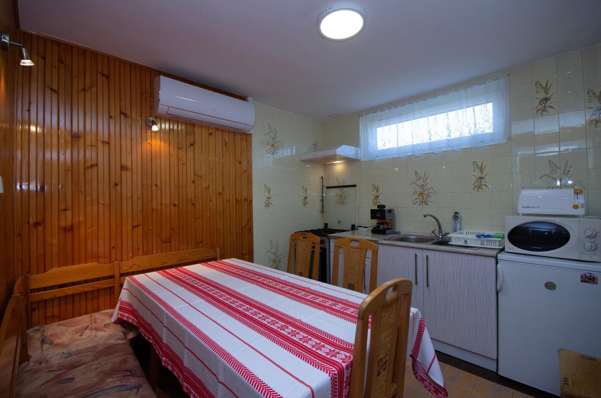 Amalia Apartman 久洛 外观 照片